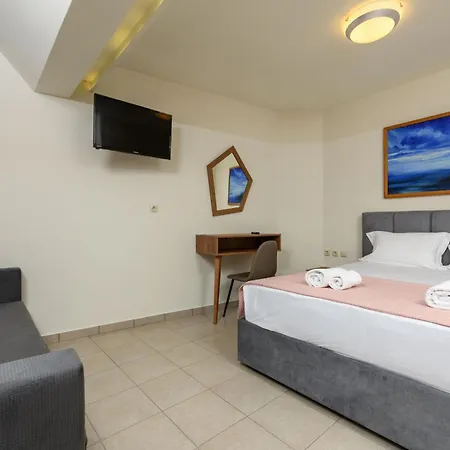 Roula Apartment Koinira