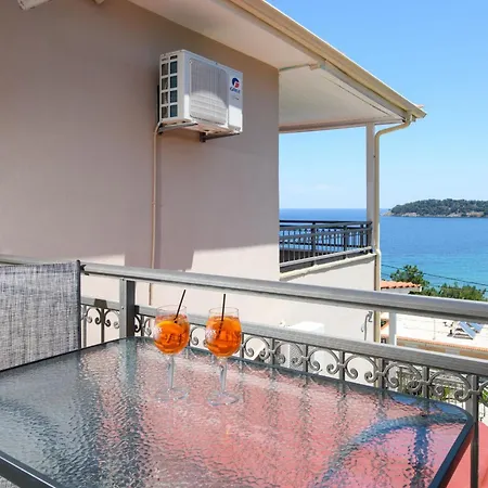 Roula Apartment