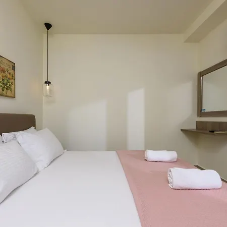 Roula Apartment *