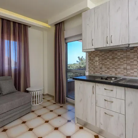 Apartament Roula Koinira
