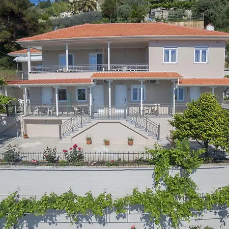 Apartament Roula *